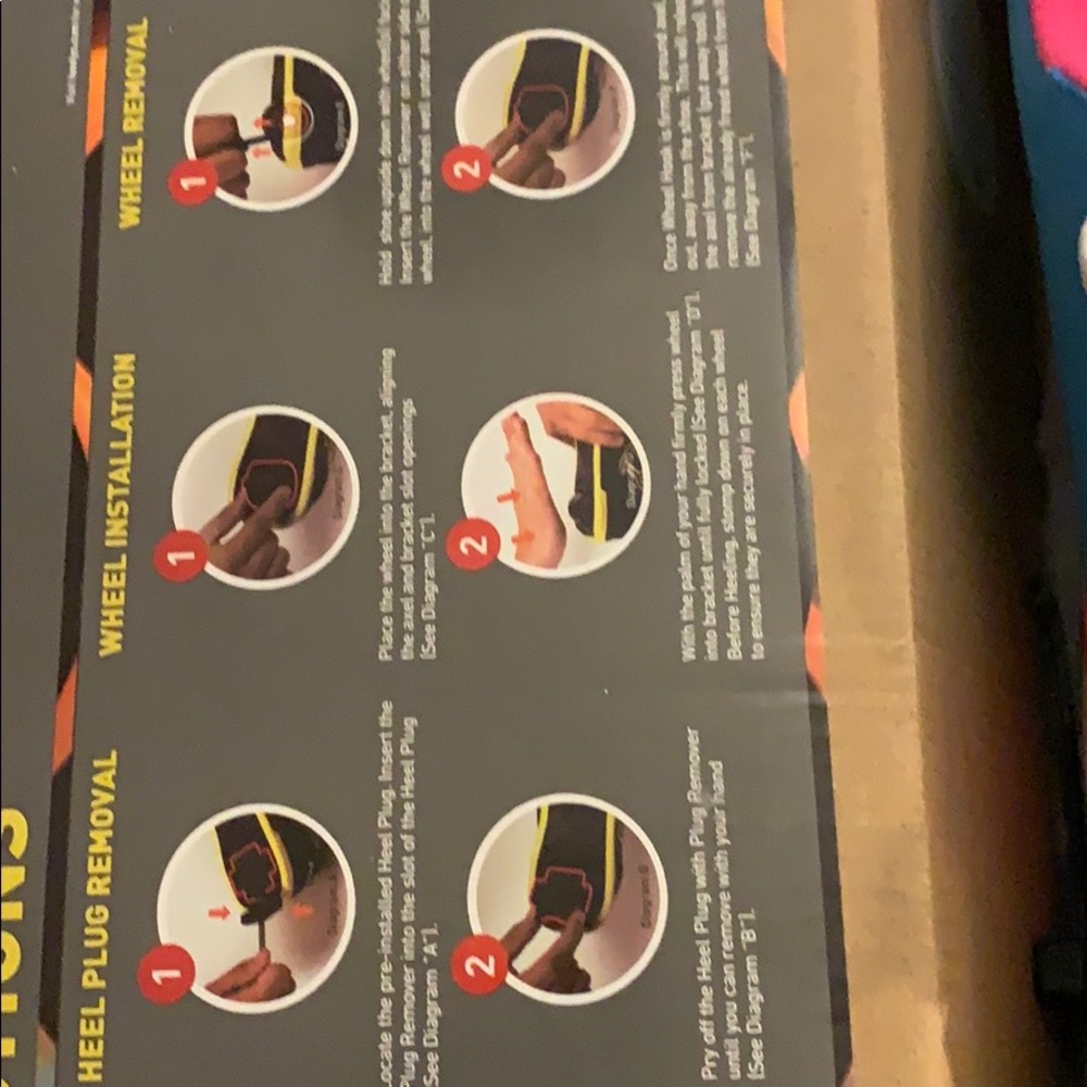 Heelys in box - Picture 3 of 7